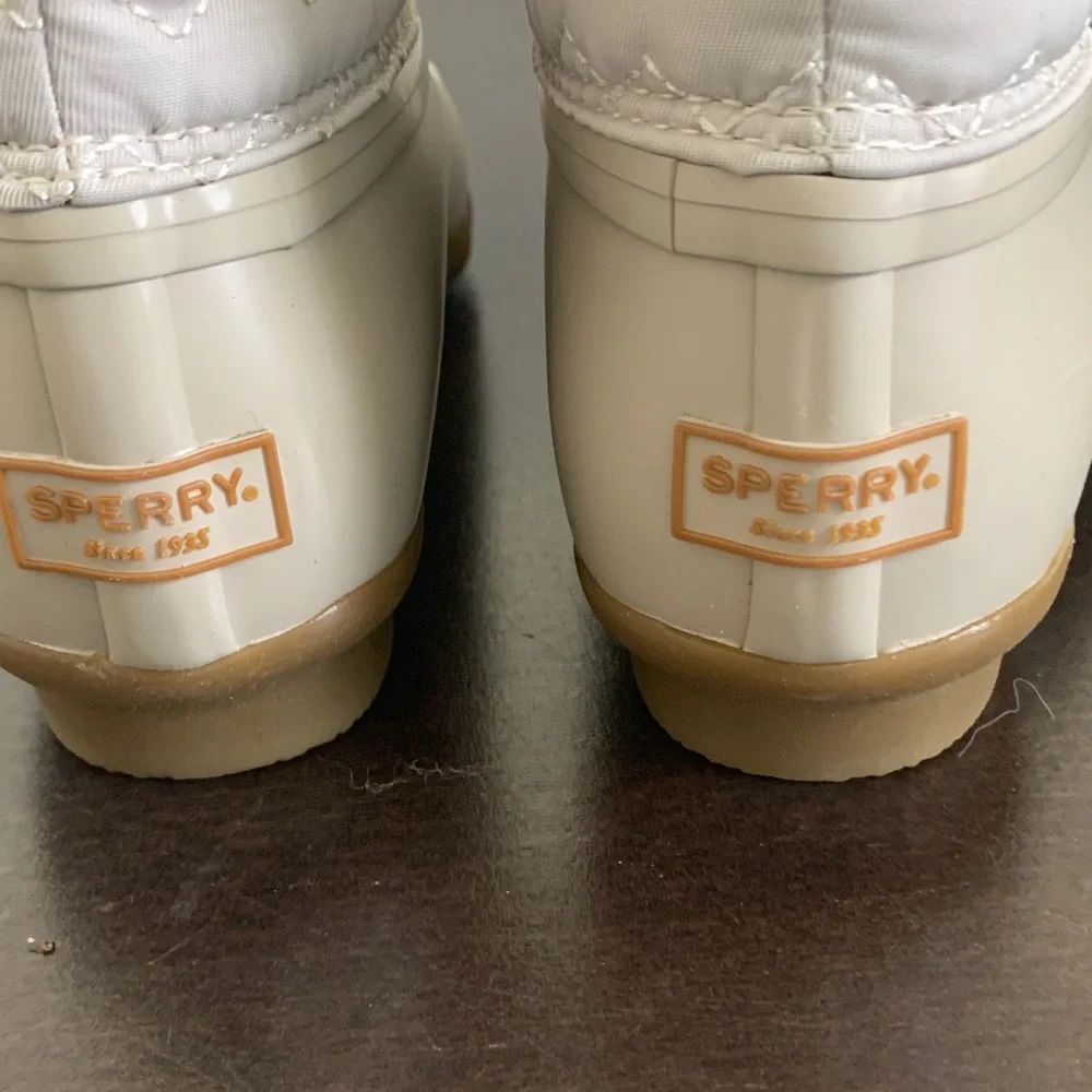Sperry Women's Ankle Boots in Cream and Tan - Picture 7 of 16